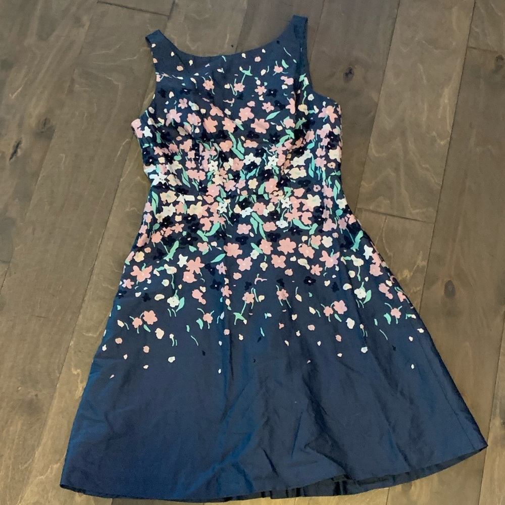 Skater style flowery loft dress